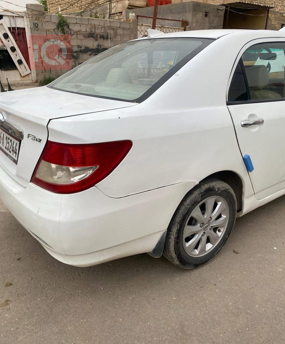 بي واي دي F3